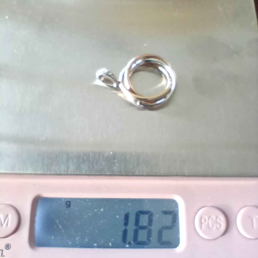 10K Tri Color Gold 4 Diamonds Trinity Style Circle Pendant - Picture 11 of 12